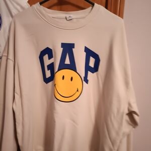 GAP Cream Sweatshirt with Blue Logo and Yellow Smiley